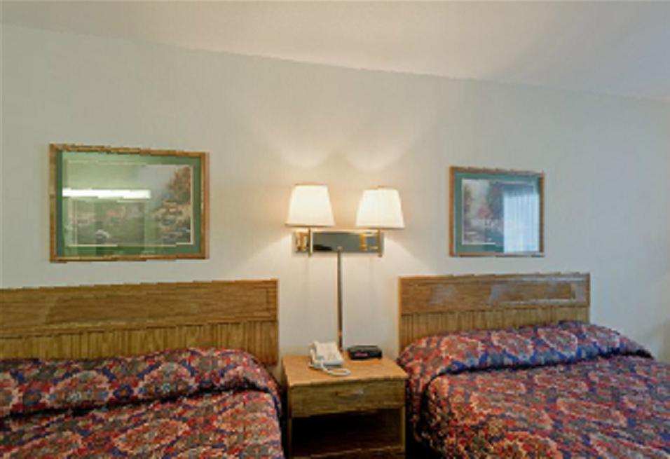 Americas Best Value Inn & Suites - Tahquamenon Country Newberry Oda fotoğraf